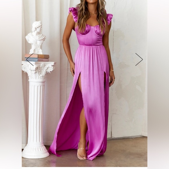 Hello  Molly NWT 🔥SALE🔥fuschia maxi dress - Picture 1 of 12